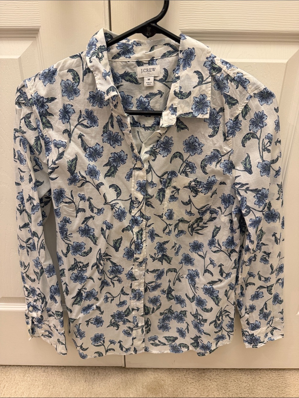 J.Crew Wonens Blue Floral Button-Up Shirt size medium  (never worn)